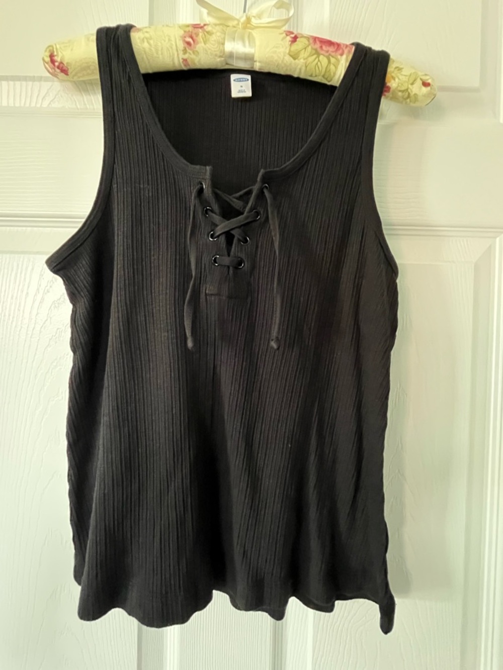 Women’s Old Navy Tank Top 
Size Medium